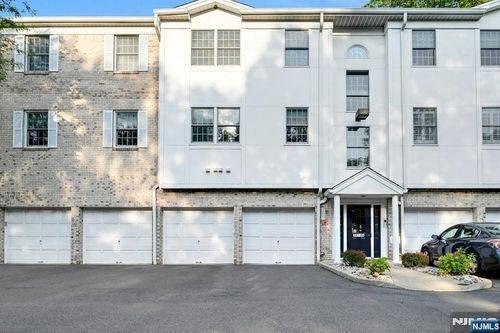 37 Colonial Village Dr, Hillsdale, NJ, 07642-1429 | Card Image