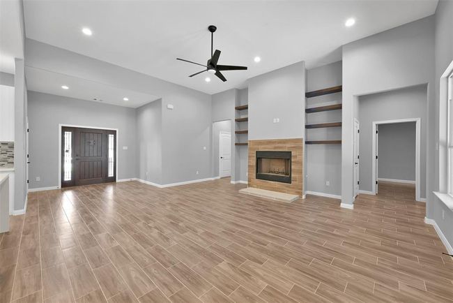 7 Pilot Pt, House other with 4 bedrooms, 5 bathrooms and 3 parking in Conroe TX | Image 7