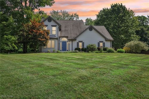 3952 Reimer Rd, Norton, OH, 44203-4952 | Card Image