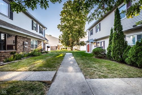 4839 Oakwood Trl, Indianapolis, IN, 46268-2423 | Card Image