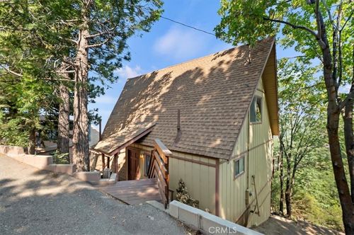 30909 Live Oak Dr, Running Springs, CA, 92382 | Card Image
