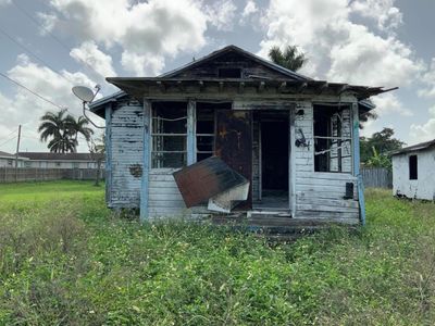 225 Nw 5th Street, House other with 0 bedrooms, 3 bathrooms and null parking in Belle Glade FL | Image 3