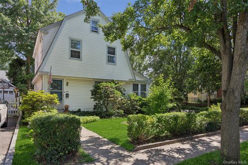 50 Park Ave, Spring Valley, NY, 10977-5430 | Card Image