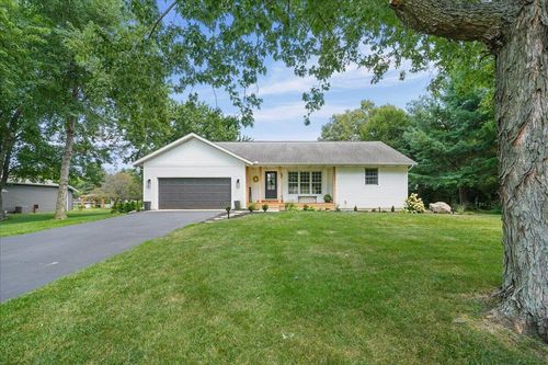 11511 Laurie Dr, Wheatfield, IN, 46392-7364 | Card Image