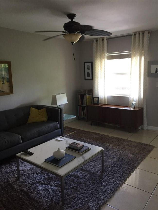 14 - 2741 Ne 8th Ave, Condo with 2 bedrooms, 1 bathrooms and null parking in Wilton Manors FL | Image 7