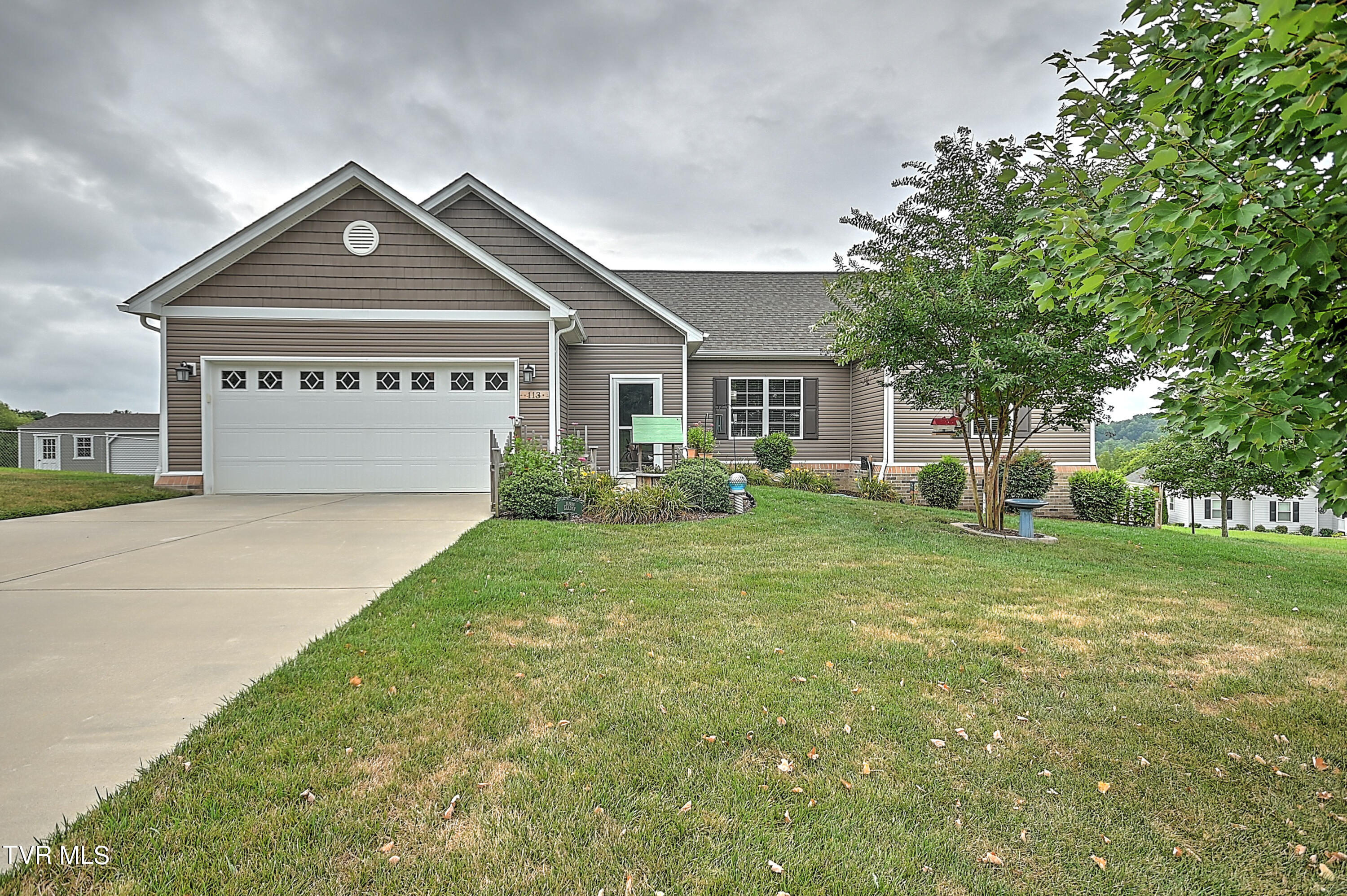Valerie Ln, Greeneville, TN 37743