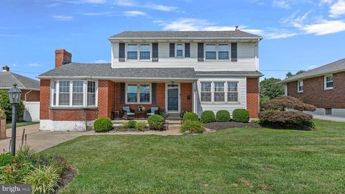 305 Hawke Dr, WILMINGTON, DE, 19804-1610 | Card Image