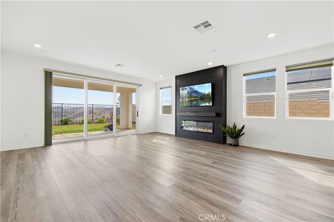 28706 Wildflower Ter, House other with 3 bedrooms, 3 bathrooms and 3 parking in Castaic CA | Image 14