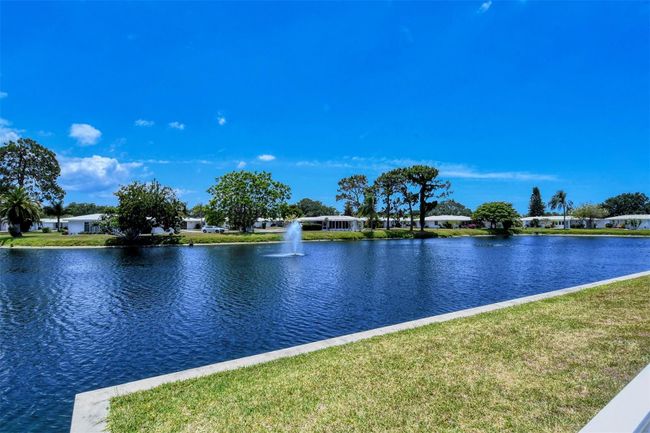Q-15 - 513 Circlewood Drive, Condo with 2 bedrooms, 2 bathrooms and null parking in Venice FL | Image 34