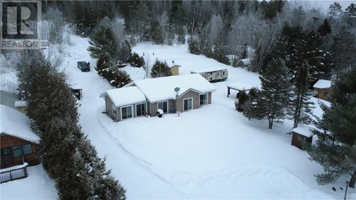 615 Pinecove Rd, Warren, ON, P0H2N0 | Card Image