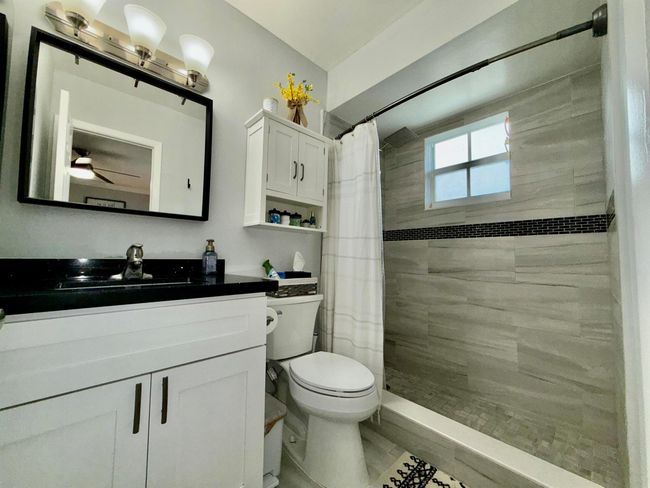 8421 Sw 41 St Ct, House other with 3 bedrooms, 2 bathrooms and null parking in Davie FL | Image 25