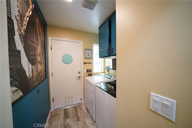 27768 Crookshank Dr, House other with 3 bedrooms, 2 bathrooms and 2 parking in Santa Clarita CA | Image 17