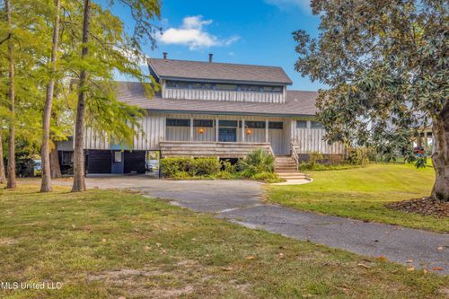 122 Bayou Cir, Gulfport, MS, 39507-4641 | Card Image