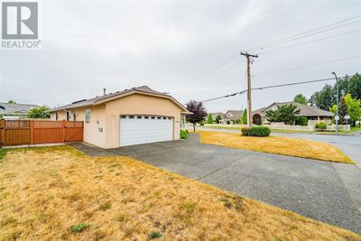 5985 Ralston Dr, House other with 3 bedrooms, 2 bathrooms and 2 parking in Nanaimo BC | Image 2