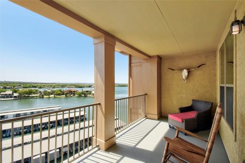 unit-65-1000 The Cape Rd, Horseshoe Bay, TX, 78657-6357 | Card Image