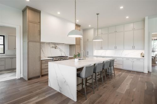 1241 Du Barry Ln, Houston, TX, 77018-5237 | Card Image