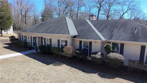 911 Noble Rd, Tallassee, AL, 36078-1155 | Card Image