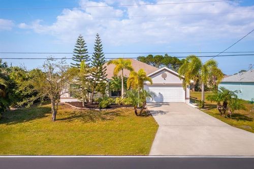 585 Nw Floresta Dr, Port St. Lucie, FL, 34983-8613 | Card Image