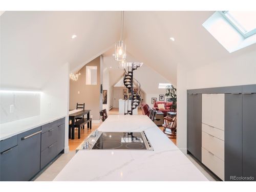 3b-1165 N Pennsylvania St, Denver, CO, 80203-2501 | Card Image
