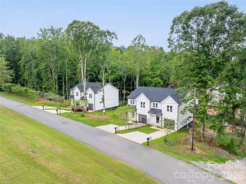 2959 Hughey Dr, Newton, NC, 28658-9493 | Card Image