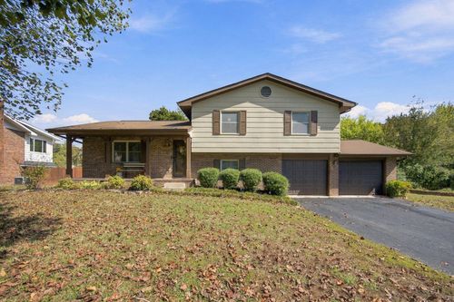 8155 Richland Dr, Hixson, TN, 37343-2258 | Card Image