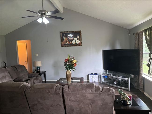 22223 Springgate Dr, House other with 3 bedrooms, 2 bathrooms and 2 parking in Spring TX | Image 8