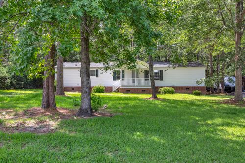 405 Vine St, Summerville, SC, 29483-9471 | Card Image
