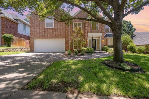 1819 Haydenbend Cir, Grapevine, TX, 76051-7337 | Card Image