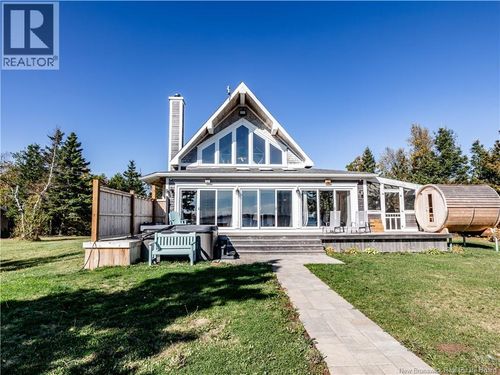 702 Ch De La Pointe, Richibouctou-Village, NB, E4W1G3 | Card Image