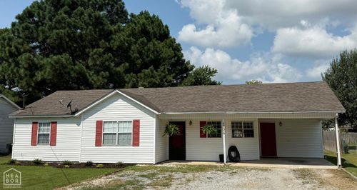 206 N 18th 1/2 Ave, Paragould, AR, 72450-4791 | Card Image