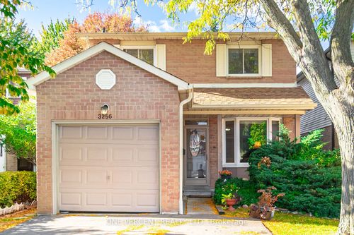 3256 Anderson Cres, Mississauga, ON, L5N2Y5 | Card Image