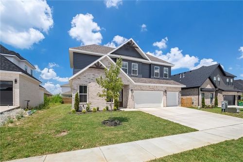 490 Apollo Dr, Centerton, AR, 72719-3031 | Card Image
