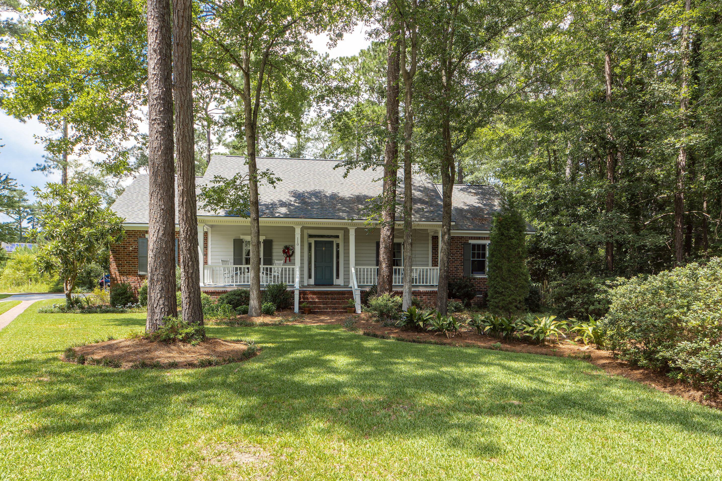 Dacs Ln, Summerville, SC 29483