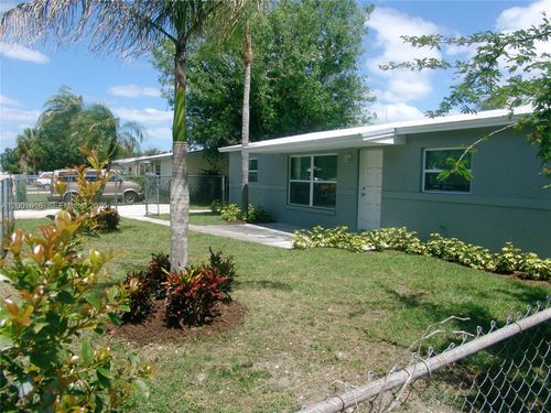 14835 Sw Seminole Dr, Indiantown, FL, 34956-3214 | Card Image