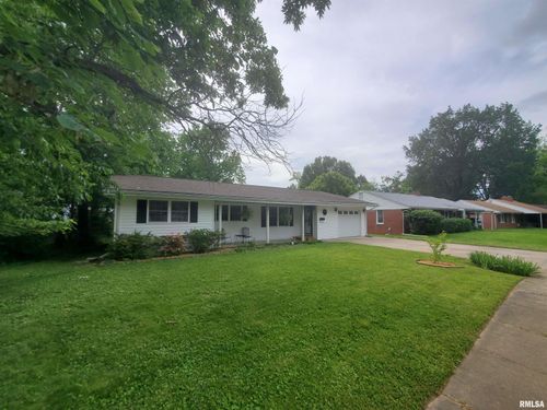 614 S Skyline Dr, Carbondale, IL, 62901-2214 | Card Image