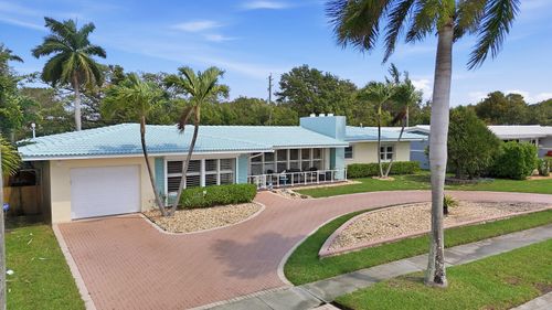 707 N Northlake Dr, Hollywood, FL, 33019-1110 | Card Image