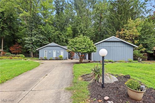 5950 Bayberry Cir, North Ridgeville, OH, 44039-2409 | Card Image