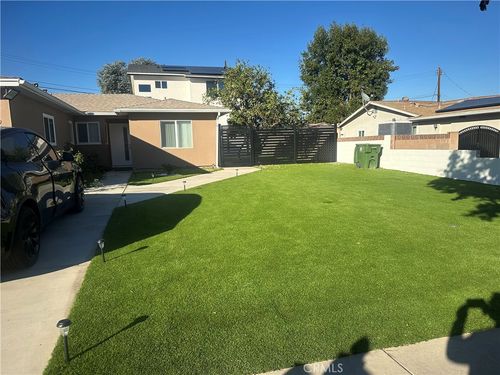 16747 Halsted St, Northridge, CA, 91343-2621 | Card Image