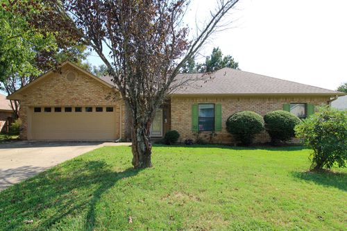 607 Mustang Dr, Mount Vernon, TX, 75457-3611 | Card Image