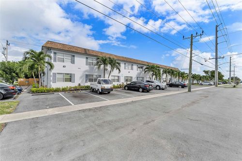 apt-20-395 Sw 15th St, Pompano Beach, FL, 33060-8666 | Card Image