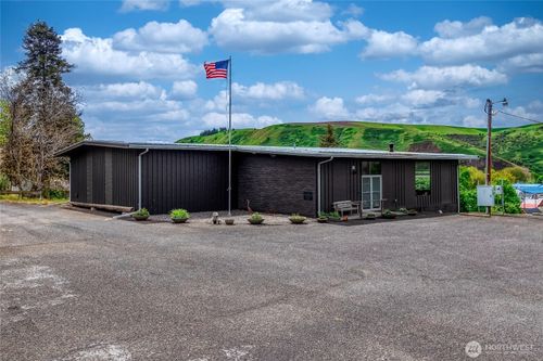 308 6th St, Dayton, WA, 99328-1421 | Card Image