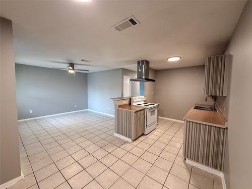 1904 San Rafael St, Fort Worth, TX, 76134-4842 | Card Image