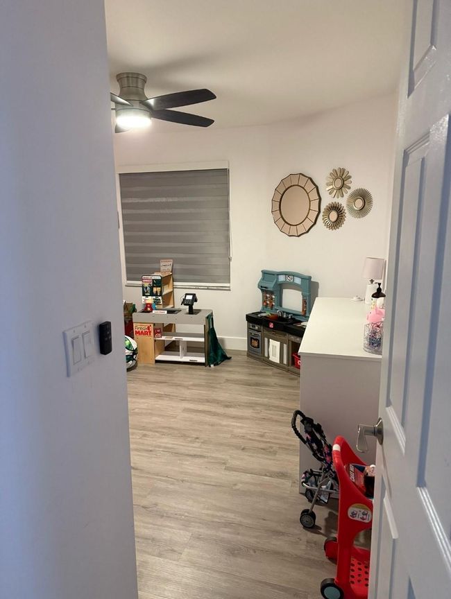 18316 Nw 6 Th St, House other with 3 bedrooms, 2 bathrooms and null parking in Pembroke Pines FL | Image 16