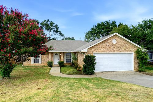612 N Avenue C, Springtown, TX, 76082 | Card Image