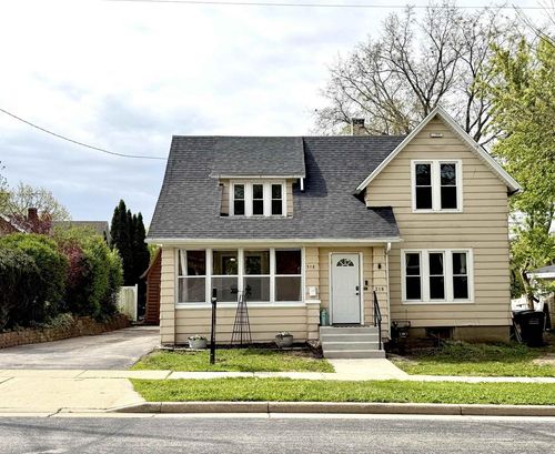 318 N 3rd Street, Fort Atkinson, WI, 53538 | Card Image