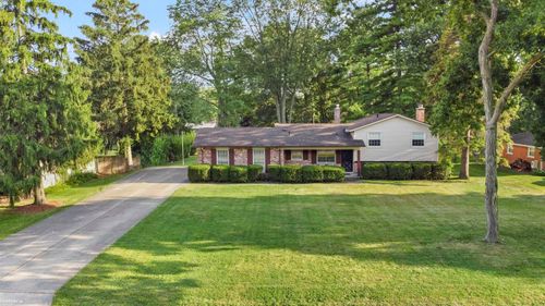 376 E Lovell Dr Drive, Troy, MI, 48085 | Card Image