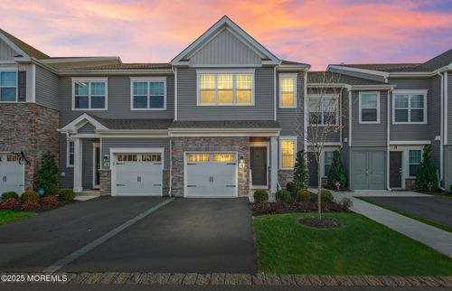 16 Chapel Ln, Neptune, NJ, 07753-7028 | Card Image