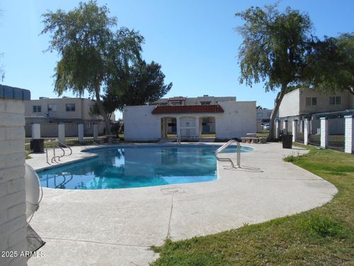 5221 N 42nd Ln, Phoenix, AZ, 85019-2402 | Card Image