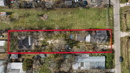 722 N Pine St, Arcola, TX, 77583-3330 | Card Image