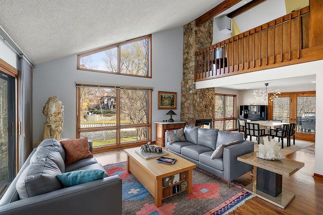 19911 Old Pond Ct, House other with 4 bedrooms, 4 bathrooms and null parking in Beverly Hills MI | Image 6